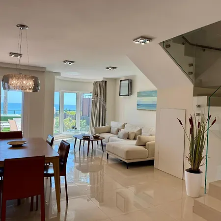 Villa Mar *
